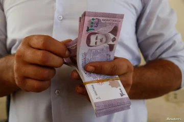 «تغيرات حادة تربك السوق» سعر الدولار مقابل الليرة السورية اليوم السبت 19\7\2025 في السوق السوداء يواصل الارتفاع وسط ترقب عام