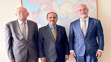 الحكومة تطالب الاتحاد الأوروبي بجهود فورية لتصنيف الحوثيين كمنظمة إرهابية