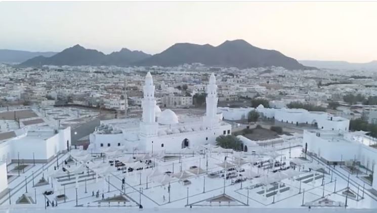 السعودية تعلن تغيير مواعيد الصلاة في أبرز مساجد المدينة المنورة في قرار تاريخي