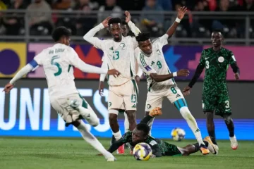 السعودي الشاب يخيب الآمال بخسارته أمام نيجيريا