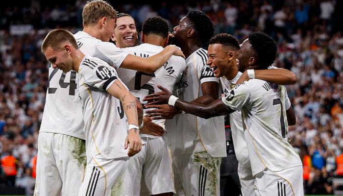 ريال مدريد يحقق انتصاره بعد الخماسية ويتصدر الليغا مؤقتاً بفوزٍ كبير على فياريال
