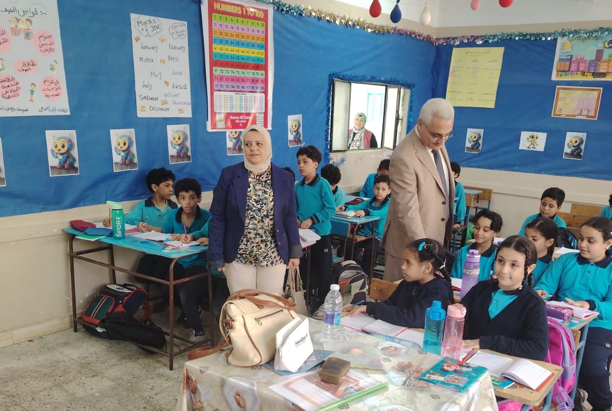 وكيل تعليم القاهرة يطالب بضرورة متابعة نسب الحضور والغياب في المدارس