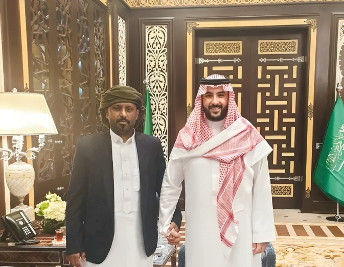 هل هو تقارب سعودي أم استراتيجية إماراتية للتسلل؟ تحليل التحول في توجه الانتقالي