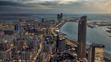 أبوظبي تُنجز 12,309 مبنى في النصف الأول من 2025
