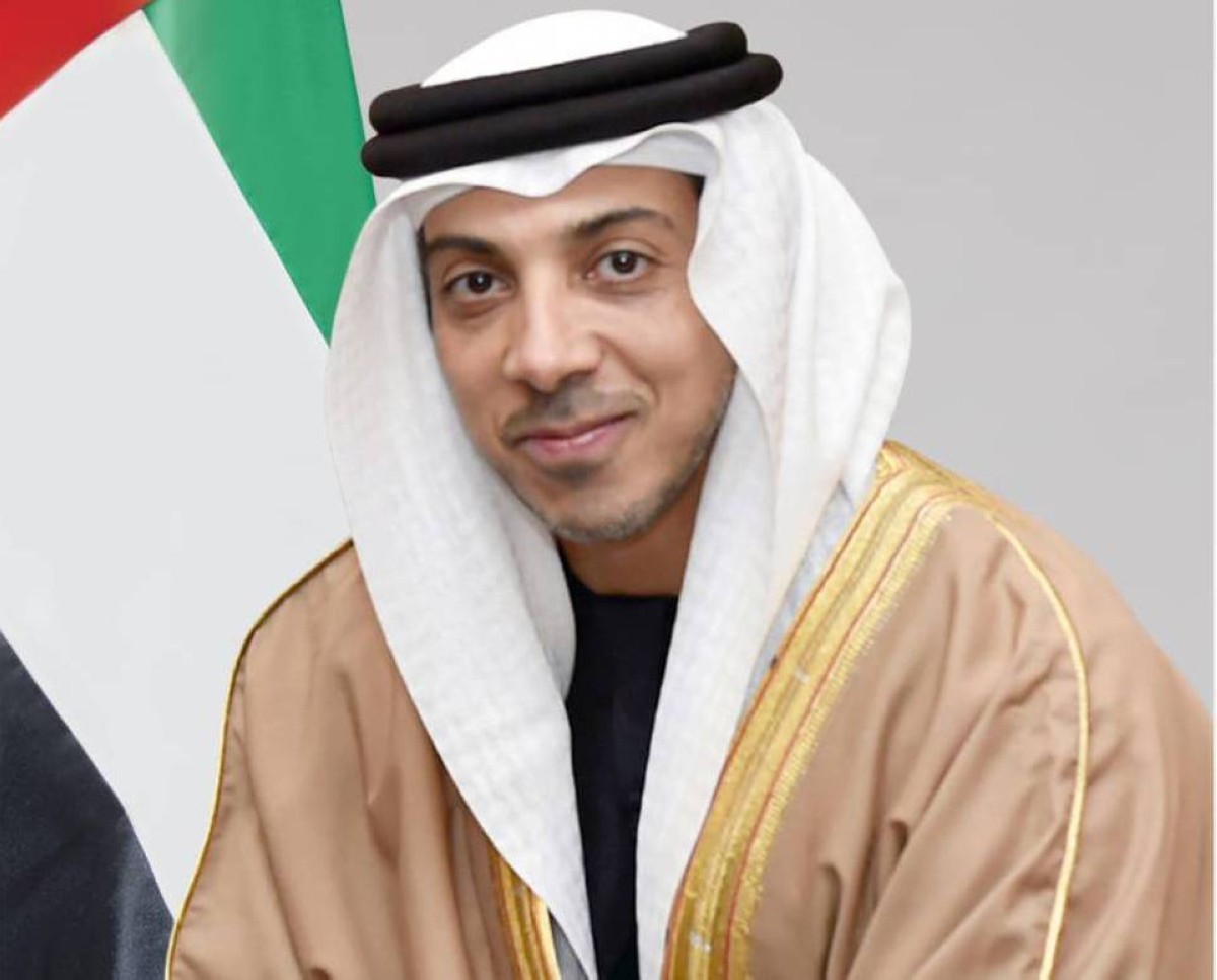 منصور بن زايد يمثل رئيس الدولة في قمة شرم الشيخ للسلام بمصر