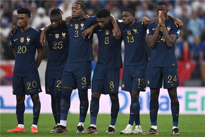 لا تفوت القمة..تعرف على القنوات الناقلة لمباراة فرنسا وآيسلندا في تصفيات كأس العالم 2026