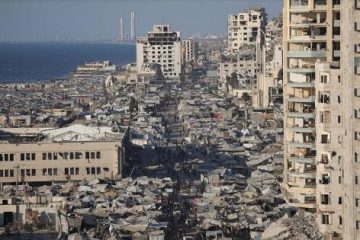 غزة تحت وقع الدمار: أزمات النزوح تتفاقم وسط التحديات الإنسانية الكبرى