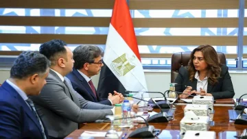 نقيب الأطباء البيطريين يناقش مع وزيرة التنمية المحلية خطوات تقنين عيادات الطب البيطري