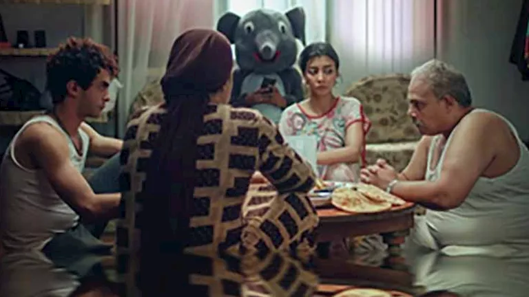 مخرج فيلم ‘اختيار مريم’ يتعهد بتصعيد الأمور بعد موافقة زاوية على العرض