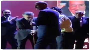 منير مكرم يعود إلى الأضواء بعد تعافيه من أزمة صحية