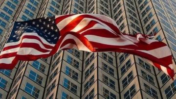 أخبار لايت: انخفاض ملحوظ في وظائف أمريكا واستمرار تسريح العمالة خلال سبتمبر الماضي