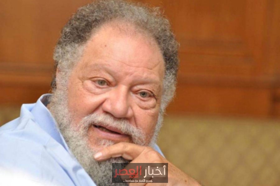 شادي الفخراني يوضح غياب والده عن التكريم وينفي شائعات مرضه