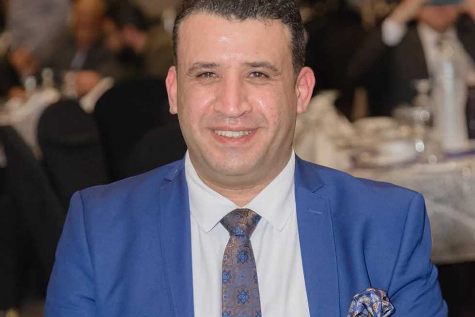 عمرو فتوح: خفض الفائدة ي revitalizes المصانع المتعثرة ويعيد دوران عجلة الإنتاج