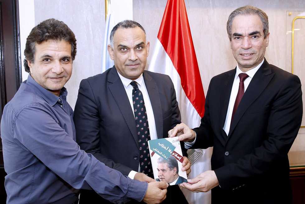 نبيل فهمي: استمرار الاحتلال يفرض وجود المقاومة وتضحيات غالية من الشعب