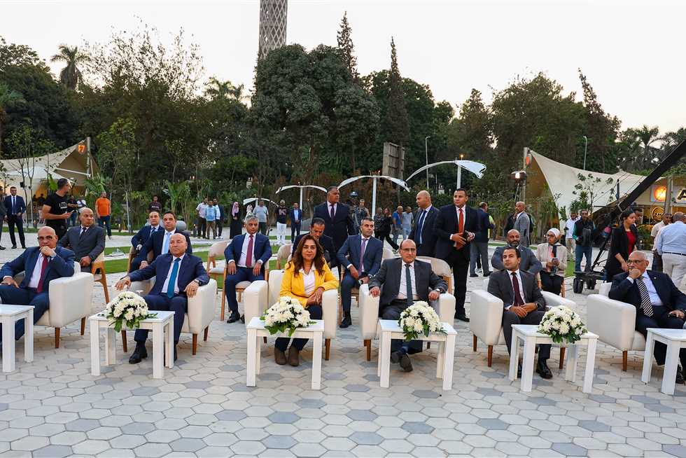 وزيرة التنمية المحلية تدشن أعمال تجديد حديقة المسلة التراثية في الزمالك