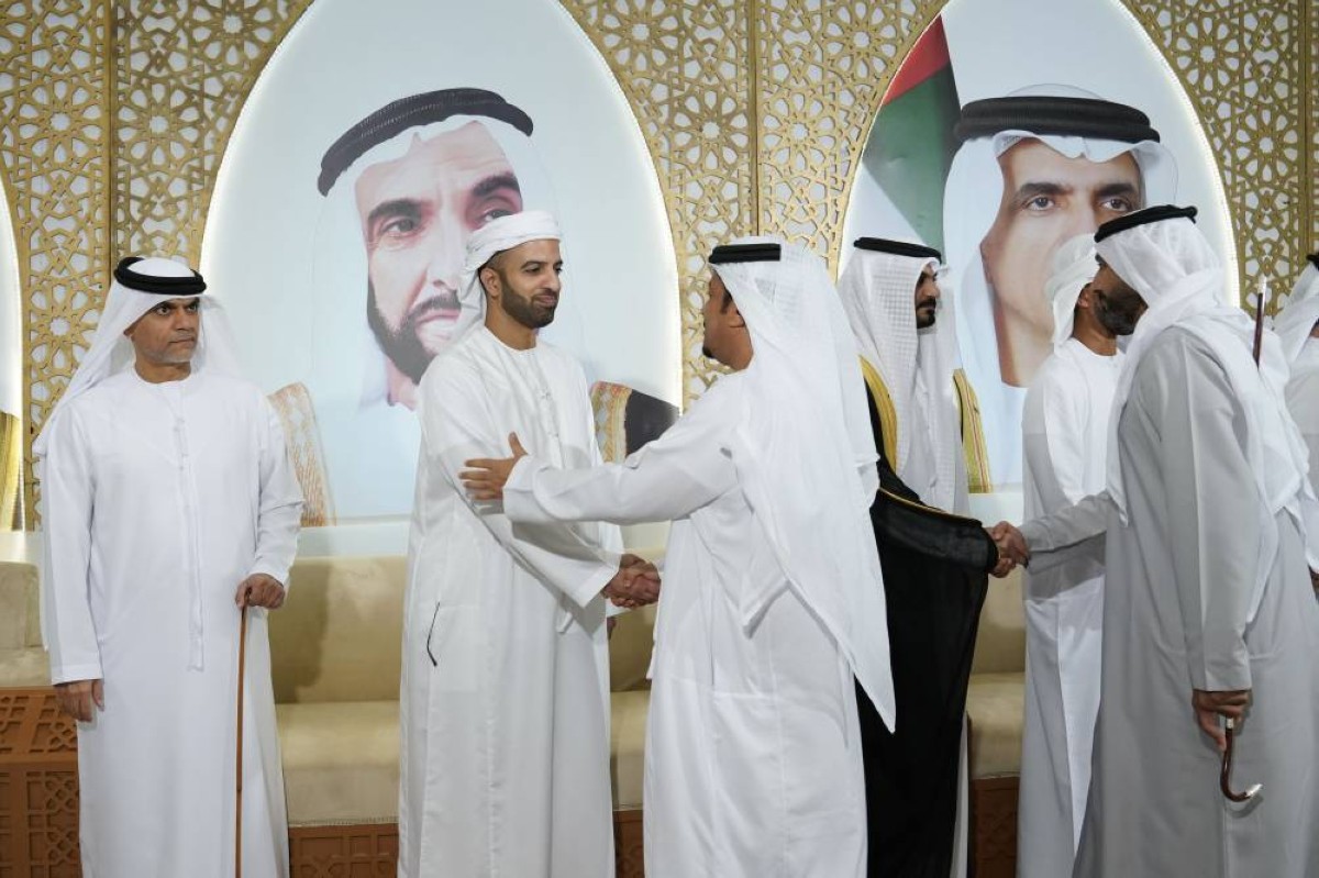 ولي عهد رأس الخيمة يشهد احتفالات عائلة الشحي