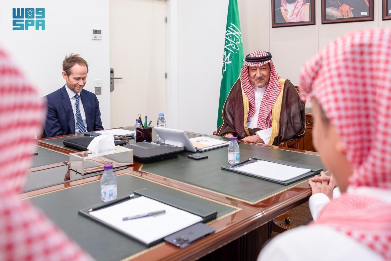 نائب وزير الخارجية يستقبل نائب الرئيس التنفيذي لمجموعة الأزمات الدولية في الرياض