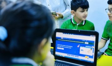 التربية تعلن عن شراكات جديدة لاستثمار الذكاء الاصطناعي في تعزيز التعليم