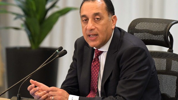 رئيس الوزراء يشهد انطلاق التشغيل التجريبي لمحطة الربط الكهربائي بين مصر والسعودية