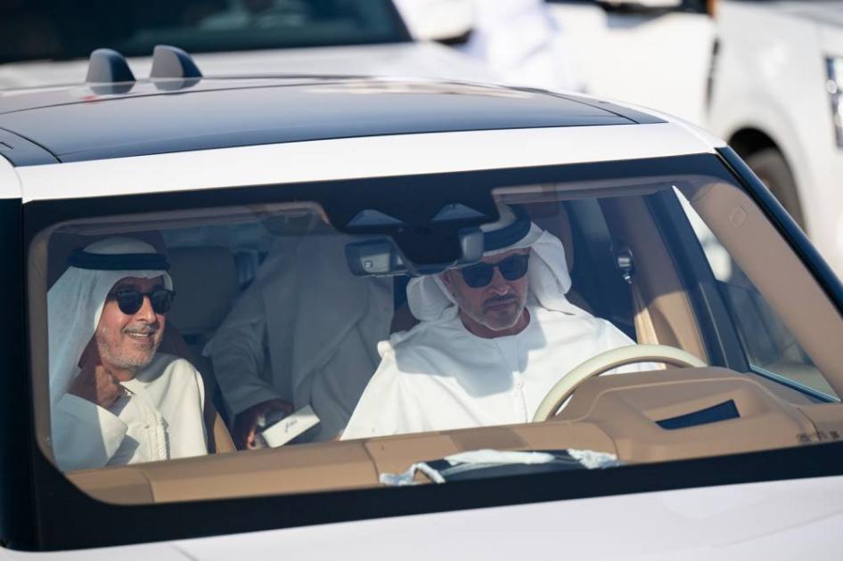 هزاع بن زايد يتوج فعاليات ختام مهرجان العين لسباقات الهجن 2025