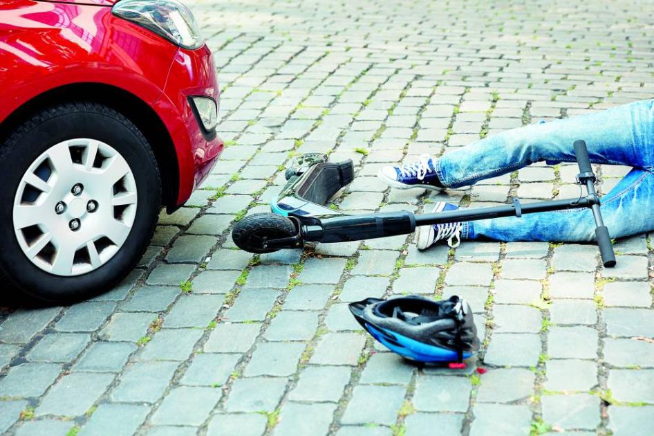 السكوتر: راحة للطلاب وإزعاج للمدارس وأولياء الأمور