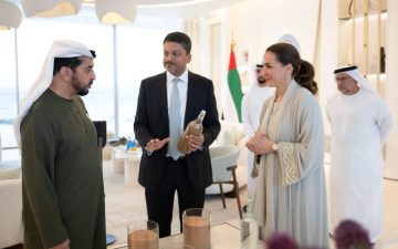 حمدان بن زايد يستقبل مريم المهيري ويستعرض إنجازات شركة «براري» في تعزيز الاستدامة البيئية