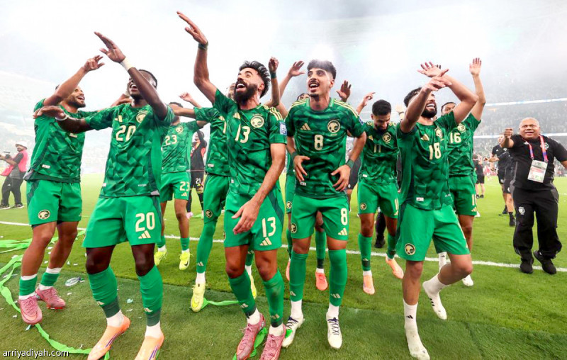 الجماهير تحتفل بعاشر أكبر حضور في تاريخ المونديال لتشجيع الصقور نحو العز والفوز!