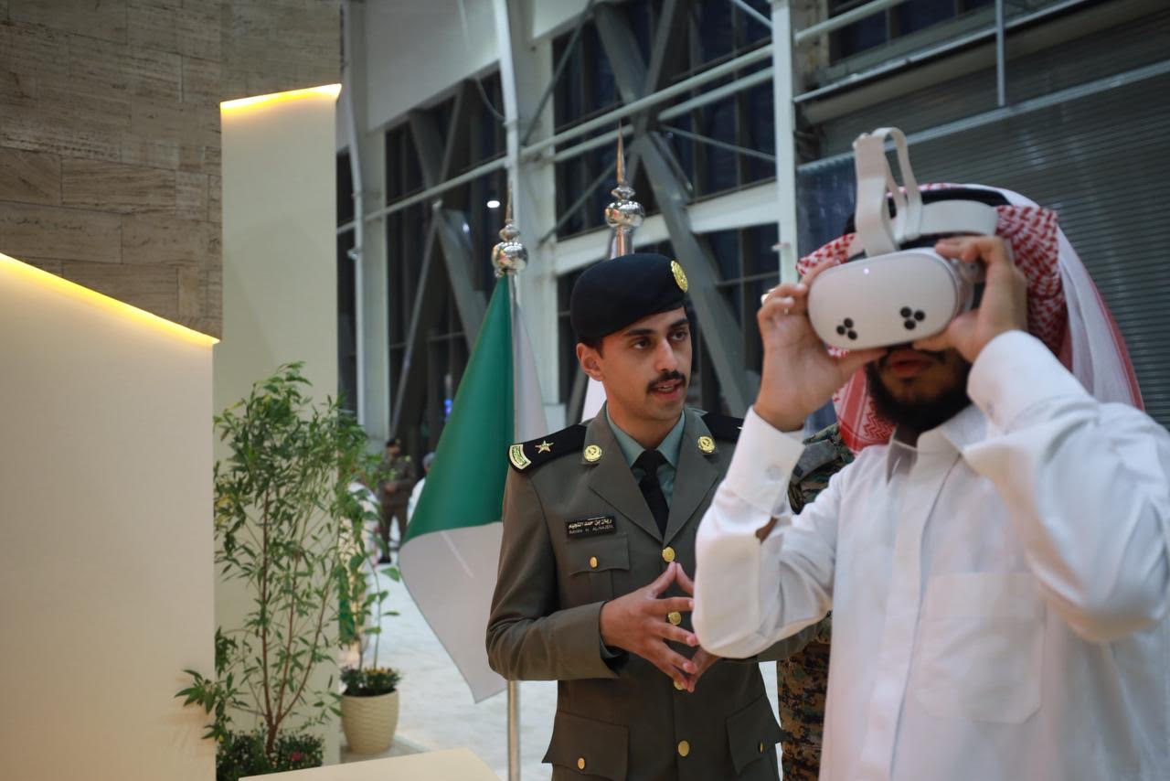 وكالة شؤون الأفواج الأمنية تشارك في معرض الصقور والصيد السعودي الدولي 2025 تحت رعاية جريدة الرياض