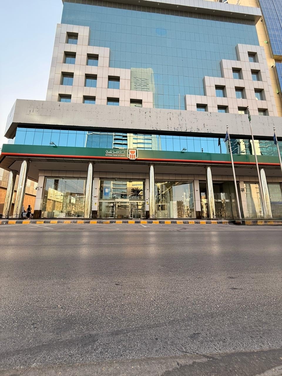 محمد الأتربي: افتتاح فرع البنك الأهلي المصري في السعودية يعزز التوسع الدولي بنجاح