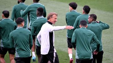 من البطولة إلى الهامش: أسباب تراجع المنتخب السعودي بعد مونديال قطر