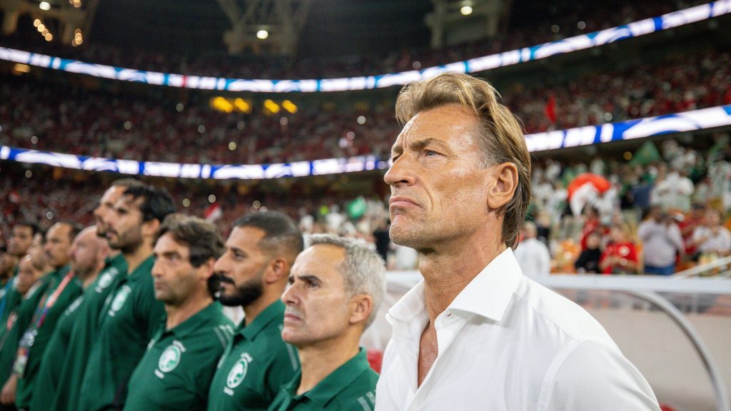 تعرف على القنوات الناقلة لمباراة السعودية والعراق في تصفيات كأس العالم 2026 آسيا
