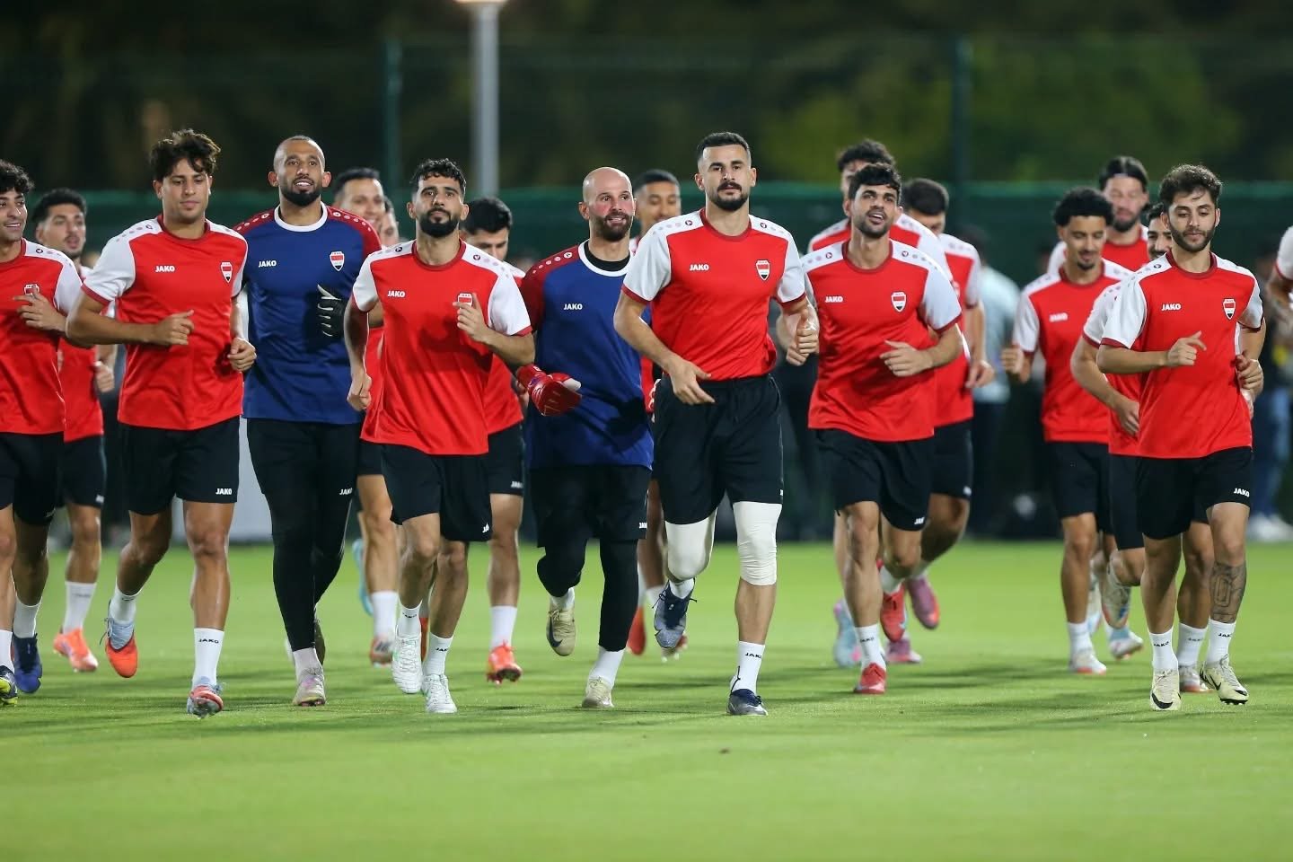 العراق يسعى لتحقيق الحسم أمام السعودية في مواجهة مثيرة الليلة!