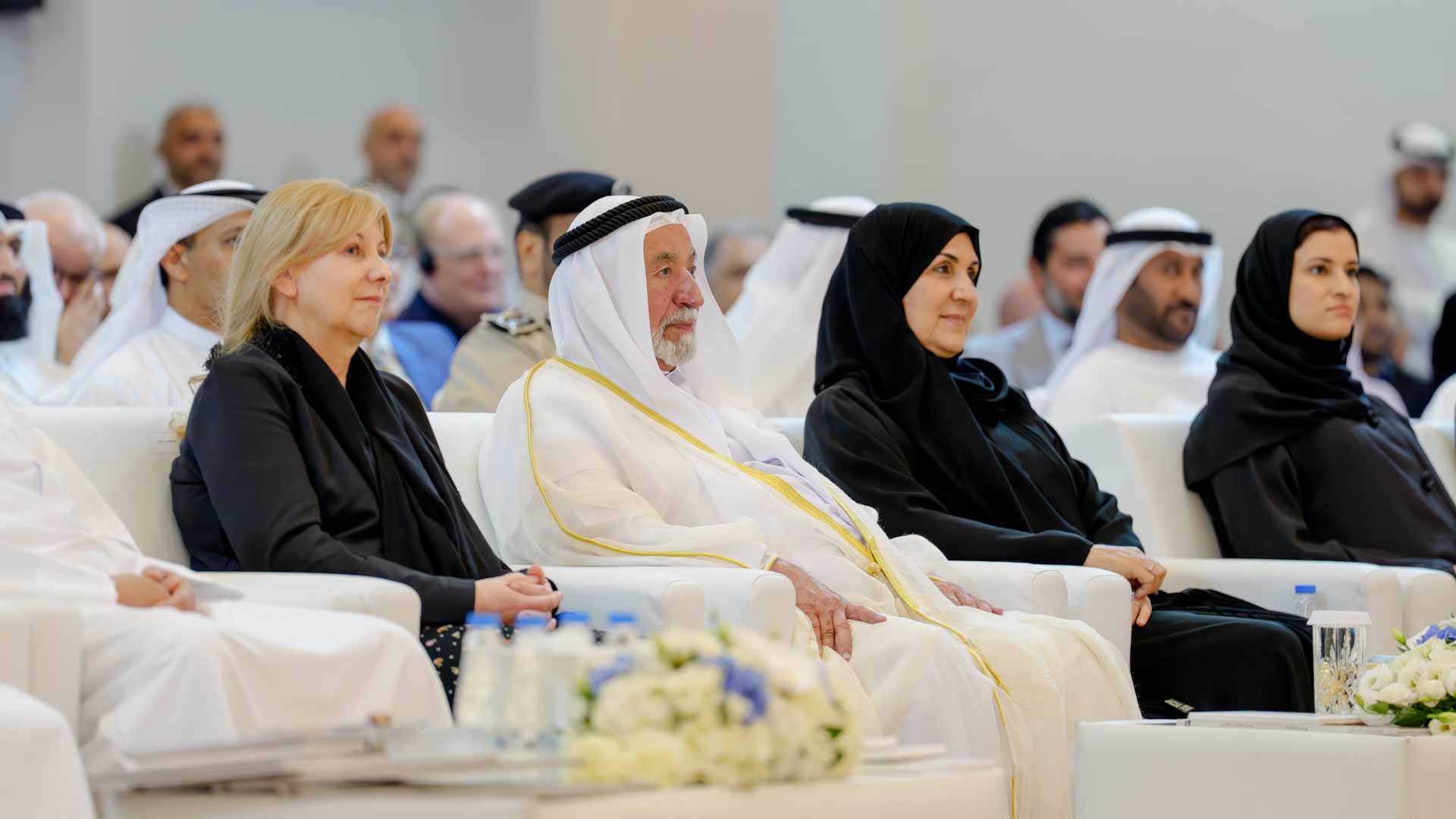 حاكم الشارقة يُدشِّن الحفل الختامي للملتقى الدولي الرابع لمعلمي اللغة العربية