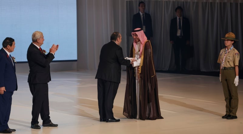 المملكة تتسلم راية إكسبو 2030 وتطلق ختمًا خاصًا احتفاءً بهذا الإنجاز التاريخي