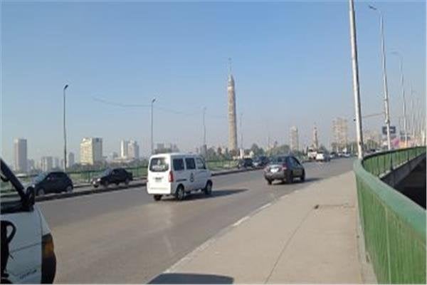 انتظام حركة السيارات في شوارع وميادين القاهرة والجيزة: دليلك لطريق خالٍ من الازدحام
