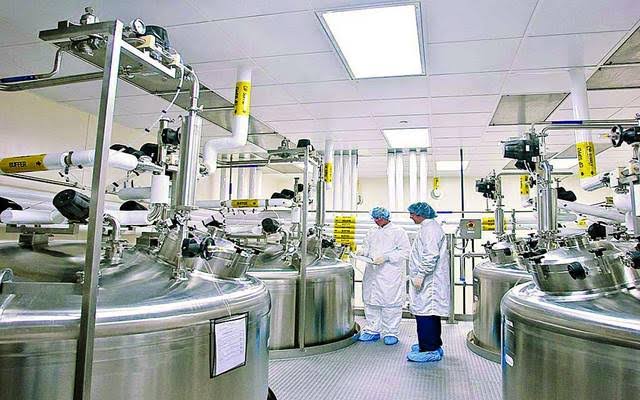 “إيكمي” تتلقى عرضًا لبيع مصنع بالعاشر من رمضان، والرقابة المالية توقف تداول السهم مؤقتًا في البورصة