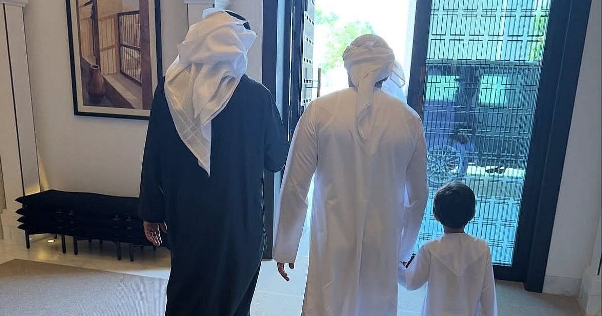 «صور مؤثرة لرئيس الإمارات: الشيخ حمدان يحتفي بـ “معلم الأجيال”»
