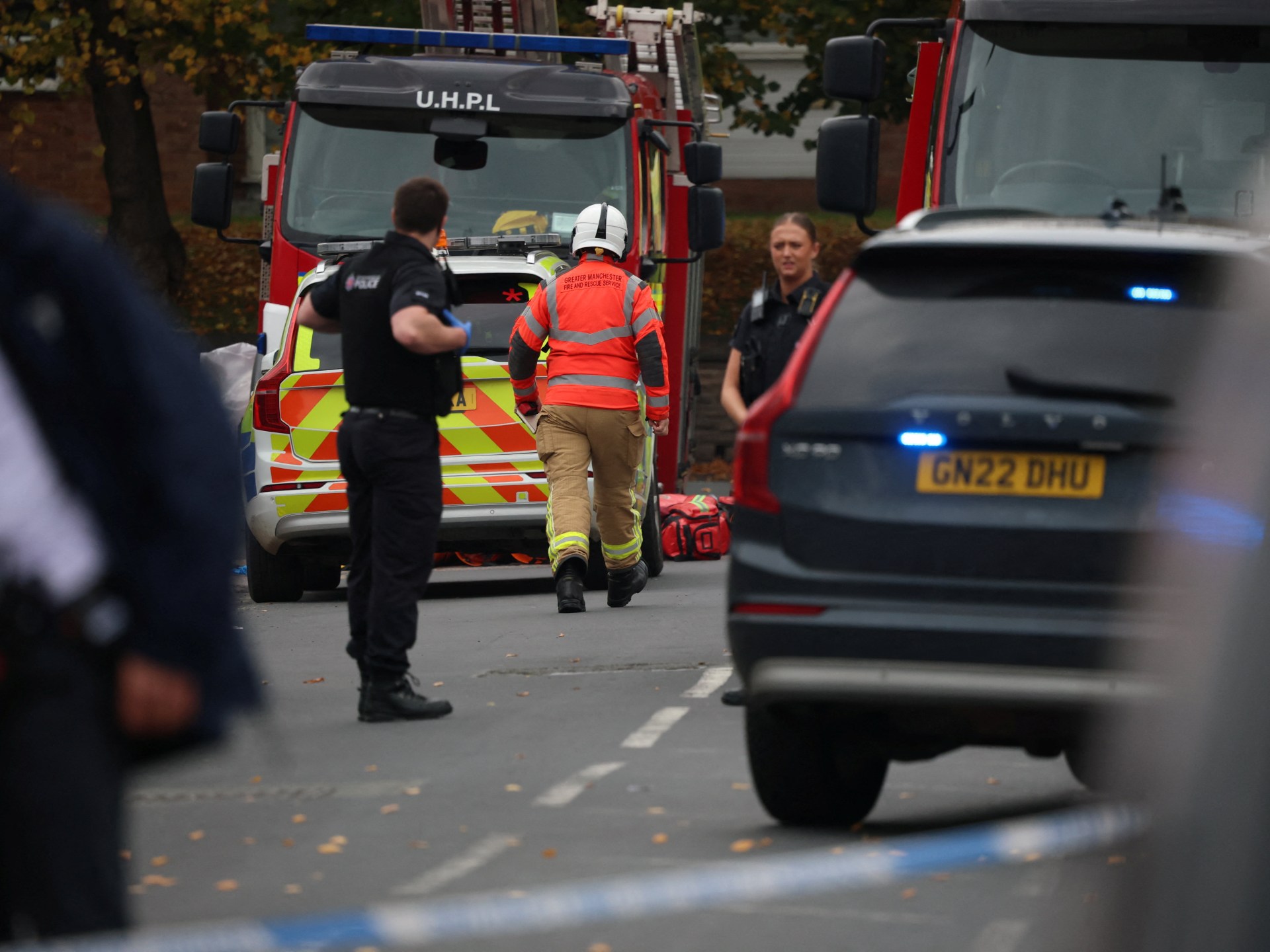 مقتل شخصين وإصابة آخرين في حادث طعن ودعس بالقرب من كنيس في مانشستر