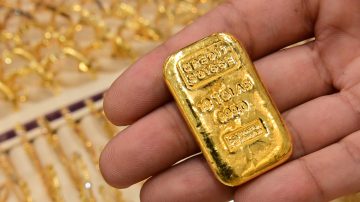 هل الوقت مناسب لشراء الذهب؟ وسط ارتفاعات كبرى في اسعار الذهب عير 21 اليوم