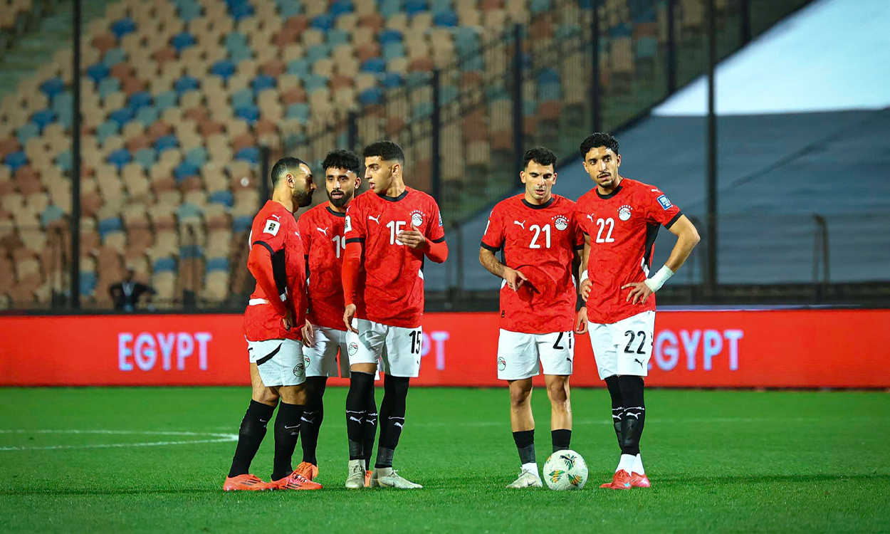 تعرف على القنوات الناقلة لمباراة مصر وغينيا بيساو اليوم وأهمية الفوز للفراعنة