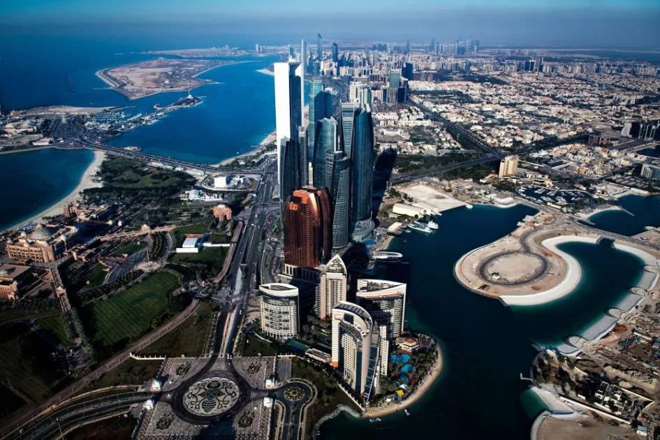 أبوظبي تتصدر المنطقة بإطلاقها المعاملات العقارية الرقمية بالكامل