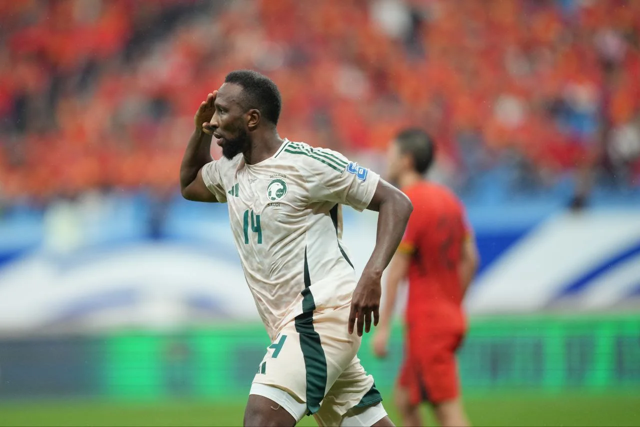 تاريخ مواجهات السعودية وإندونيسيا في تصفيات كأس العالم 2026 والقنوات الناقلة للمباراة