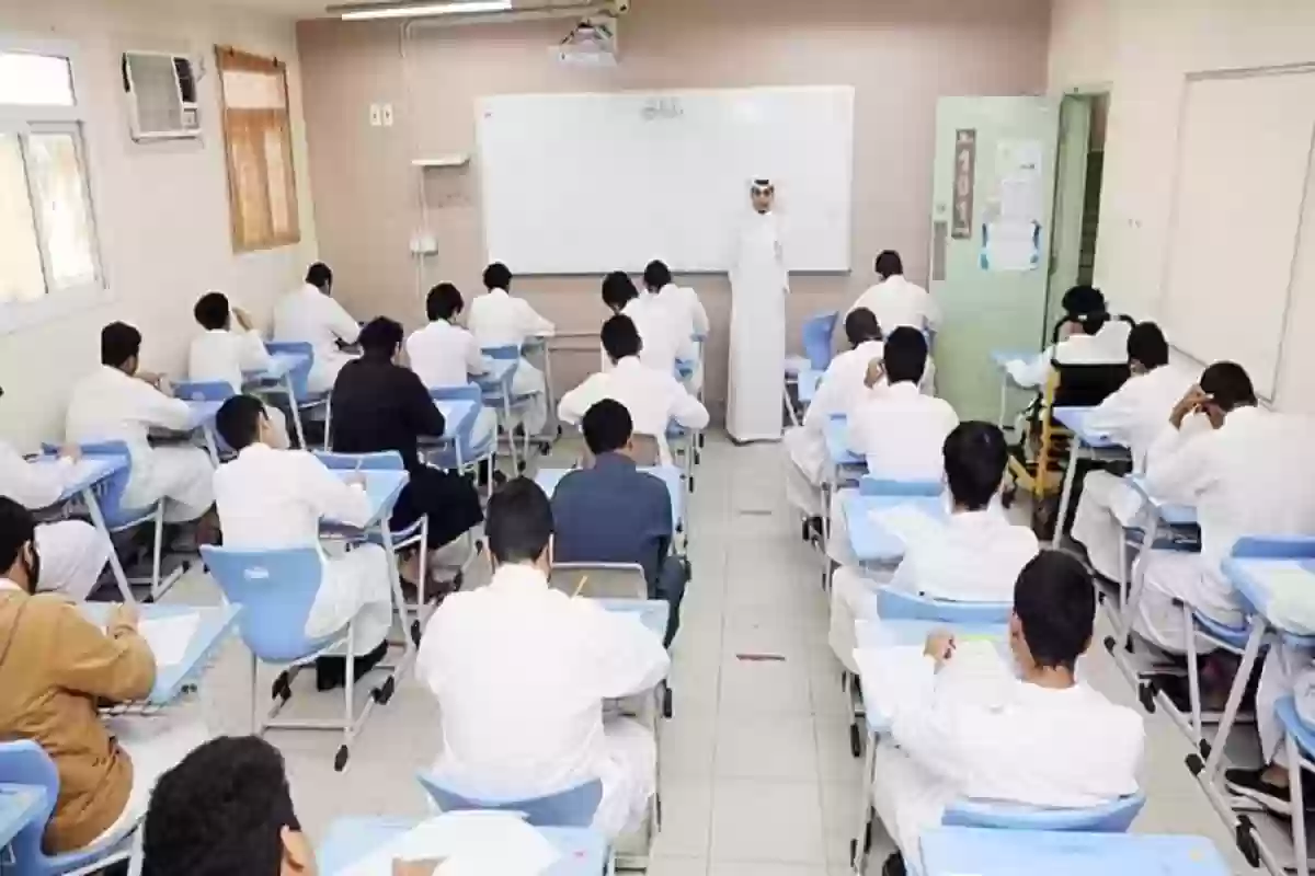 التقويم الدراسي يكشف.. هذا هو موعد إجازة الخريف المنتظرة لعام 1447